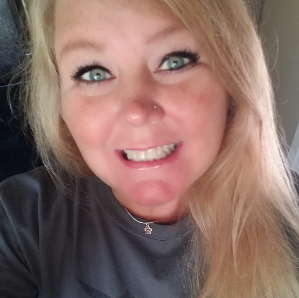 Meet your Posher, Alisa